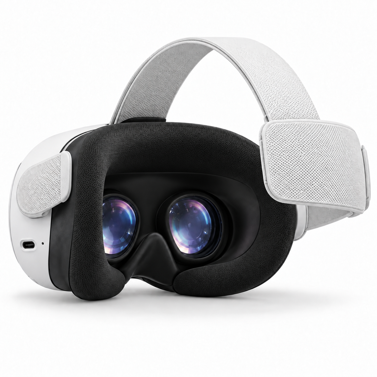 Meta Quest 3 512GB headset interior and lenses